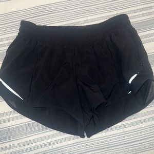 Hotty hot Lululemon shorts 2.5”